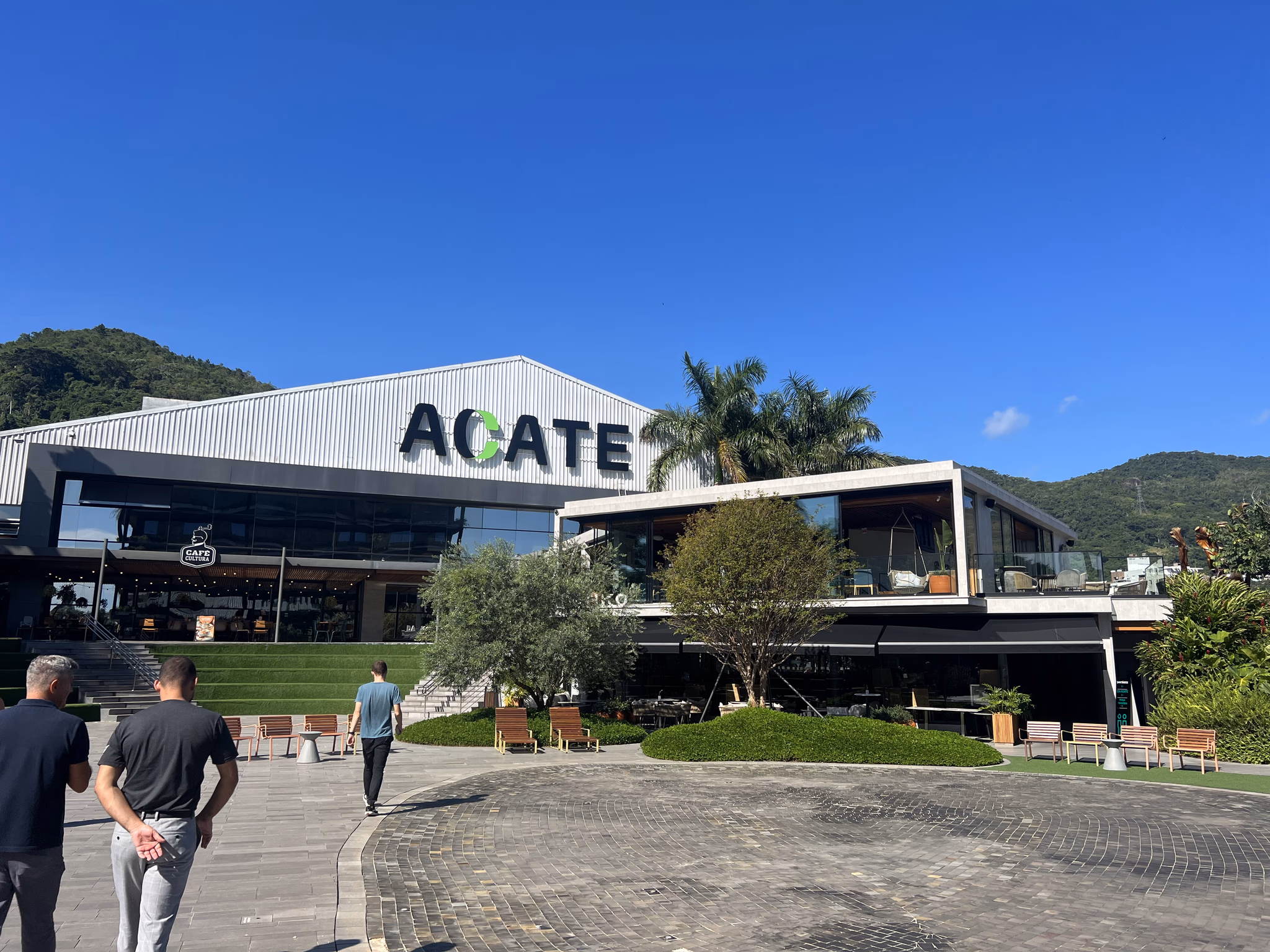 Investors reviewing Brazil residency-by-investment research